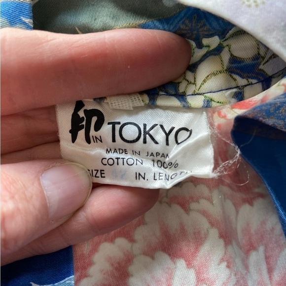 Vintage FP in Tokyo Bright Blue Floral Kimono Robe in Size Medium* - Picture 6 of 10